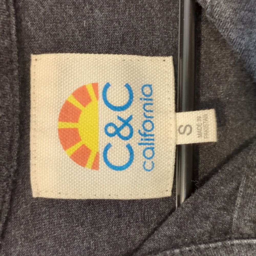 C&C California loose fit grey short sleeve button up - Picture 3 of 5